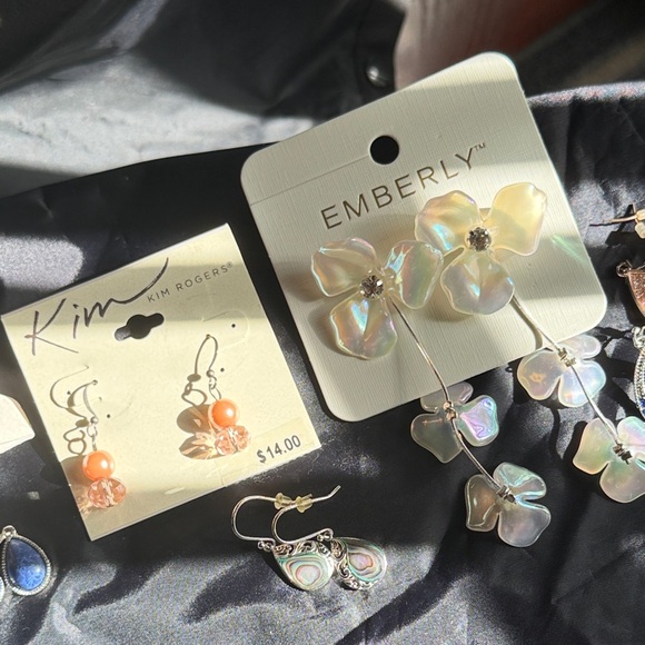 Assorted Earring Set - Picture 3 of 4